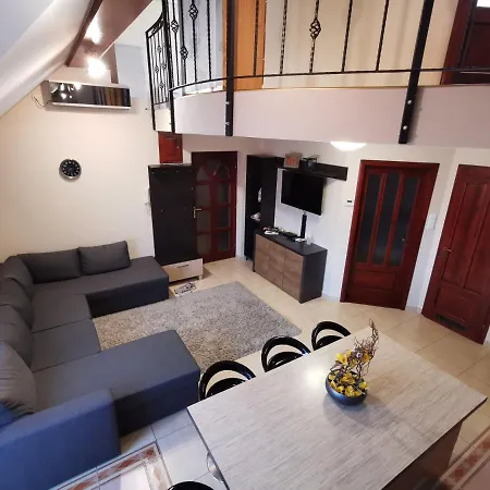 Galery Apartment